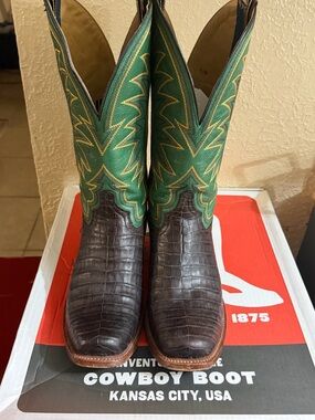 Green and Brown Croc-Texture Western Cowboy Boots.